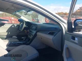 ✅ 2015 Hyundai Sonata SE • VIN: 5NPE24AF9FH170296 • Лот: 43568395. Опубликован ранее на IAAI с пробегом 98 444 миль. Бесплатный доступ к архиву аукционных продаж из США и подробный отчёт об истории автомобиля на DreamBid. Изображение 5.