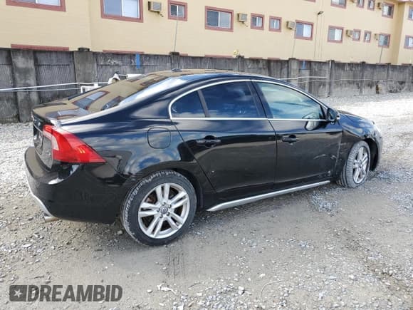 ✅ 2013 Volvo S60 T5 Premier • VIN: YV1612FSXD1216721 • Lot: 90252565. Listed on Copart with 112,163 mi. Free auction sales archive from the USA and detailed vehicle history report at DreamBid. Image 3.