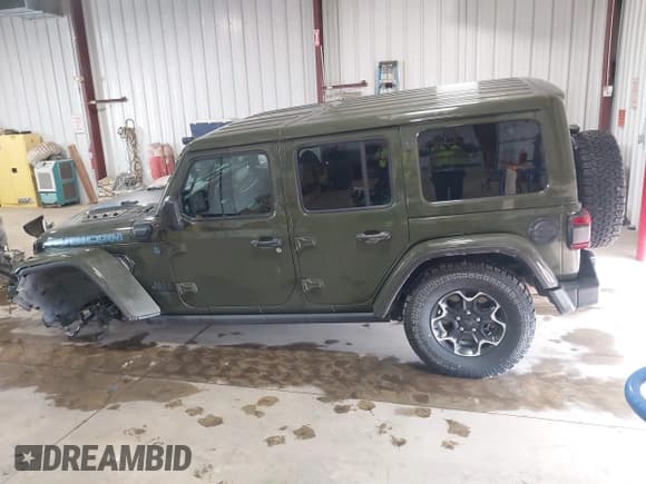 ✅ 2023 Jeep Wrangler Rubicon • VIN: 1C4JJXR68PW584575 • Лот: 41391275. Опубликован ранее на IAAI с пробегом 38 122 миль. Бесплатный доступ к архиву аукционных продаж из США и подробный отчёт об истории автомобиля на DreamBid. Изображение 15.