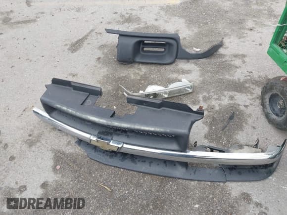 ✅ 2002 Chevrolet S-10 LS • VIN: 1GCCS145428125803 • Лот: 42187139. Опубликован ранее на IAAI с пробегом 203 368 миль. Бесплатный доступ к архиву аукционных продаж из США и подробный отчёт об истории автомобиля на DreamBid. Изображение 12.