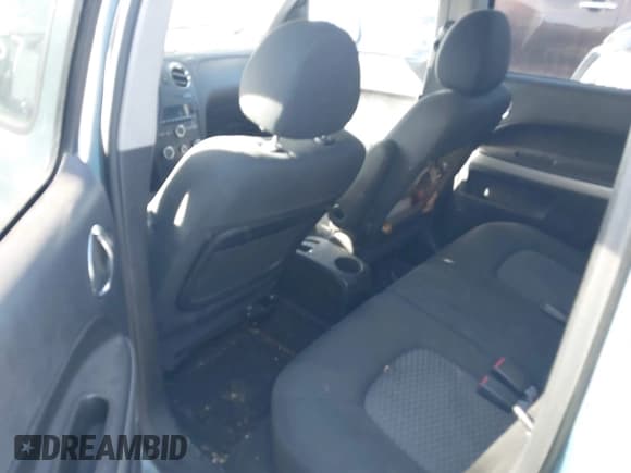 ✅ 2007 Chevrolet HHR LS • VIN: 3GNDA13D37S636005 • Lot: 40931188. Listed on IAAI with 131,883 mi. Free auction sales archive from the USA and detailed vehicle history report at DreamBid. Image 8.