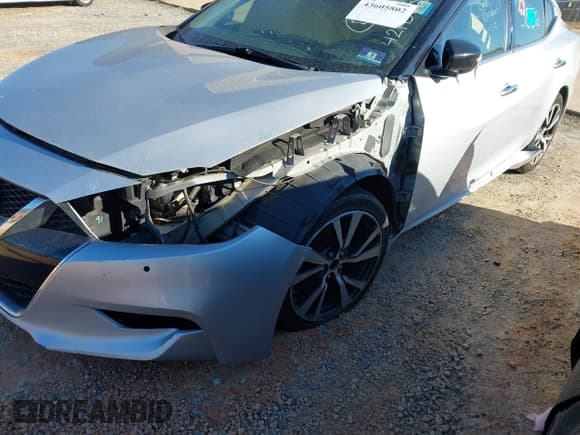 ✅ 2017 Nissan Maxima Platinum • VIN: 1N4AA6AP1HC378022 • Лот: 43605802. Опубликован ранее на IAAI с пробегом 108 463 миль. Бесплатный доступ к архиву аукционных продаж из США и подробный отчёт об истории автомобиля на DreamBid. Изображение 6.