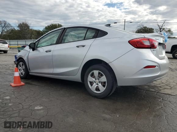 ✅ 2018 Chevrolet Cruze LS • VIN: 1G1BC5SM7J7186070 • Lot: 87314565. Listed on Copart with 138,914 mi. Free auction sales archive from the USA and detailed vehicle history report at DreamBid. Image 2.