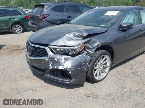 ✅ 2020 Acura TLX Technology • VIN: 19UUB1F55LA006137 • Lot: 42431611. Listed on IAAI with 44,960 mi. Free auction sales archive from the USA and detailed vehicle history report at DreamBid. Image 6.