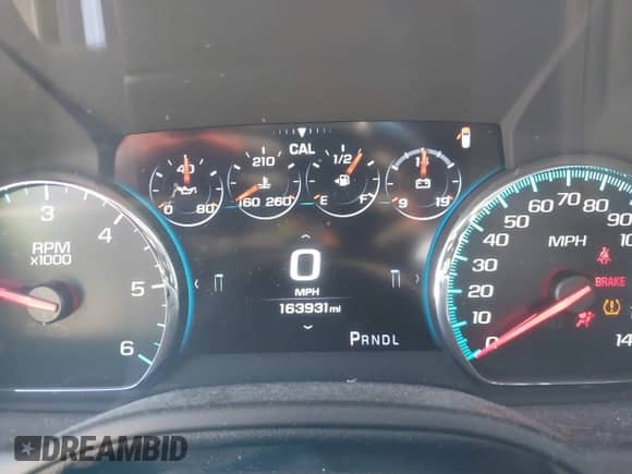 2017 Chevrolet Suburban Premier with VIN 1GNSKJKC1HR403063, listed as a IAAI auction lot 43092501 with 163,931 mi miles and . Bid and sale history available at DreamBid. Image 7.