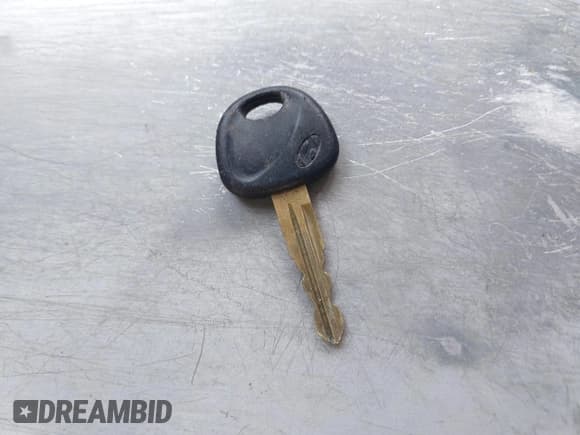 ✅ 2006 Hyundai Accent GLS • VIN: KMHCN46C36U018237 • Лот: 41916524. Опубликован ранее на IAAI с пробегом 92 427 миль. Бесплатный доступ к архиву аукционных продаж из США и подробный отчёт об истории автомобиля на DreamBid. Изображение 11.