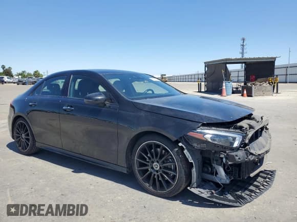 ✅ 2019 Mercedes-Benz A 220 • VIN: WDD3G4EB0KW012830 • Lot: 56175745. Listed on Copart with 89,755 mi. Free auction sales archive from the USA and detailed vehicle history report at DreamBid. Image 4.