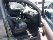 ✅ 2020 Toyota Tacoma SR5 • VIN: 3TMAZ5CN4LM137958 • Lot: 42486157. Wystawiony na IAAI z przebiegiem 100 028 mil. Bezpłatny archiwum sprzedaży aukcyjnych z USA i szczegółowy raport historii pojazdu na DreamBid. Zdjęcie 5.