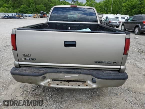 1999 Chevrolet S-10 LS Xtreme с VIN 1GCCS1948X8176759, выставлен на аукционе Copart как лот 57511695 с пробегом 154 775 миль миль и Списание • Salvage title. История ставок и продаж доступна на DreamBid. Изображение 6.