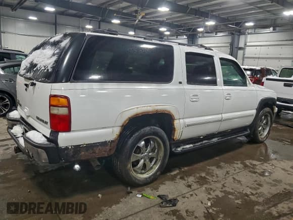 ✅ 2002 Chevrolet Suburban LS • VIN: 3GNFK16Z82G336758 • Lot: 96409115. Listed on Copart with Not provided. Free auction sales archive from the USA and detailed vehicle history report at DreamBid. Image 3.
