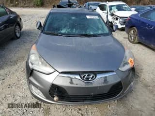 ✅ 2015 Hyundai Veloster • VIN: KMHTC6AD9FU225491 • Lot: 79731974. Wystawiony na Copart z przebiegiem Nie podano. Bezpłatny archiwum sprzedaży aukcyjnych z USA i szczegółowy raport historii pojazdu na DreamBid. Zdjęcie 5.