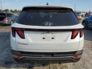 ✅ 2022 Hyundai Tucson SE • VIN: 5NMJA3AE8NH004477 • Lot: 76228434. Wystawiony na Copart z przebiegiem 40 791 mil. Bezpłatny archiwum sprzedaży aukcyjnych z USA i szczegółowy raport historii pojazdu na DreamBid. Zdjęcie 6.