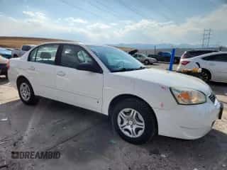 2008 Chevrolet Malibu Classic LS 1FL z VIN 1G1ZS58FX8F135415, wystawiony jako Copart lot #70575555 z przebiegiem 41 014 mil mil oraz Szkoda całkowita • Salvage title. Historia ofert i sprzedaży dostępna na DreamBid. Obrazek 4.