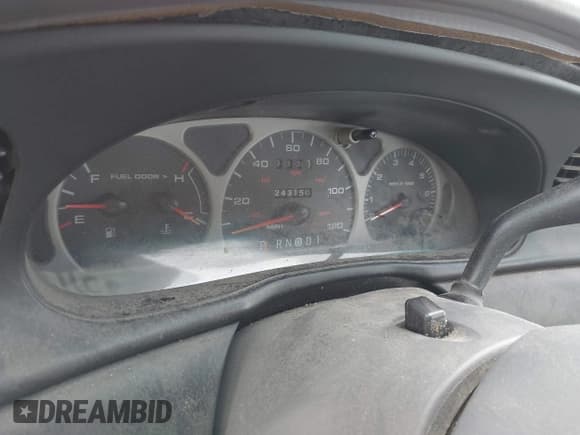 ✅ 1999 Ford Taurus LX • VIN: 1FAFP52U3XA234663 • Лот: 41997339. Опубликован ранее на IAAI с пробегом 243 150 миль. Бесплатный доступ к архиву аукционных продаж из США и подробный отчёт об истории автомобиля на DreamBid. Изображение 7.