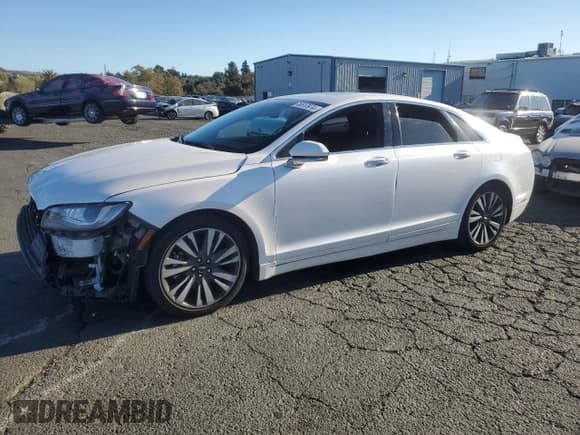 ✅ 2018 Lincoln MKZ Hybrid Reserve • VIN: 3LN6L5MU0JR621053 • Лот: 76517974. Опубликован ранее на Copart с пробегом 119 086 миль. Бесплатный доступ к архиву аукционных продаж из США и подробный отчёт об истории автомобиля на DreamBid. Изображение 1.