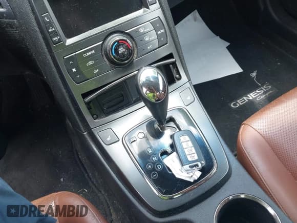 ✅ 2012 Hyundai Genesis Coupe Grand Touring • VIN: KMHHU6KH6CU066588 • Lot: 42207906. Wystawiony na IAAI z przebiegiem 111 213 mil. Bezpłatny archiwum sprzedaży aukcyjnych z USA i szczegółowy raport historii pojazdu na DreamBid. Zdjęcie 11.