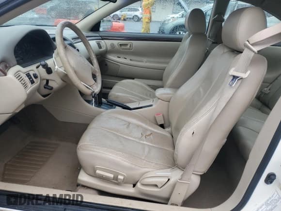 ✅ 1999 Toyota Solara SLE • VIN: 2T1CF28P8XC110304 • Lot: 87375695. Wystawiony na Copart z przebiegiem 146 393 mil. Bezpłatny archiwum sprzedaży aukcyjnych z USA i szczegółowy raport historii pojazdu na DreamBid. Zdjęcie 7.