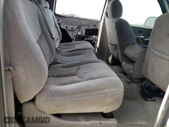 2004 Chevrolet Suburban LS с VIN 1GNEC16T54J184718, выставлен на аукционе Copart как лот 74020304 с пробегом Не указан миль и Списание • Salvage title. История ставок и продаж доступна на DreamBid. Изображение 11.