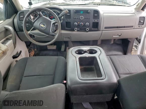 ✅ 2013 Chevrolet Silverado 2500HD Work Truck • VIN: 1GC2KVCG0DZ272333 • Лот: 94529795. Опубликован ранее на Copart с пробегом 186 361 миль. Бесплатный доступ к архиву аукционных продаж из США и подробный отчёт об истории автомобиля на DreamBid. Изображение 8.