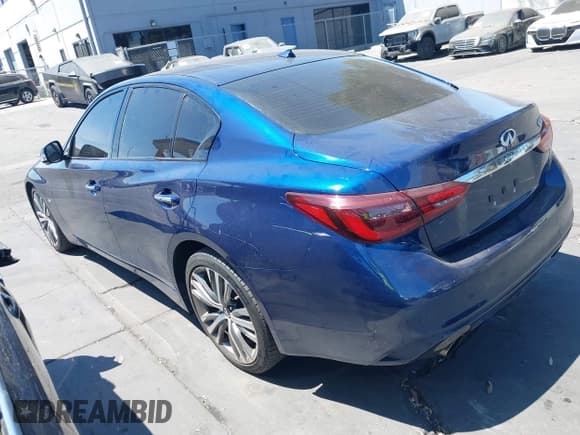 ✅ 2020 Infiniti Q50 Luxe • VIN: JN1EV7AP2LM201359 • Lot: 42816482. Wystawiony na IAAI z przebiegiem 42 181 mil. Bezpłatny archiwum sprzedaży aukcyjnych z USA i szczegółowy raport historii pojazdu na DreamBid. Zdjęcie 3.