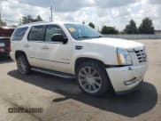 ✅ 2010 Cadillac Escalade • VIN: 1GYUKAEF8AR169401 • Лот: 68390435. Опубликован ранее на Copart с пробегом 308 147 миль. Бесплатный доступ к архиву аукционных продаж из США и подробный отчёт об истории автомобиля на DreamBid. Изображение 4.