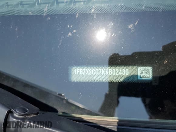 ✅ 2019 Ford Transit XL • VIN: 1FBZX2CG7KKB02480 • Lot: 60456445. Wystawiony na Copart z przebiegiem 126 566 mil. Bezpłatny archiwum sprzedaży aukcyjnych z USA i szczegółowy raport historii pojazdu na DreamBid. Zdjęcie 13.