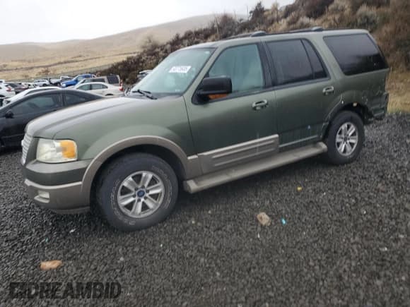 ✅ 2004 Ford Expedition Eddie Bauer • VIN: 1FMFU18L44LA51083 • Lot: 93775935. Wystawiony na Copart z przebiegiem 214 491 mil. Bezpłatny archiwum sprzedaży aukcyjnych z USA i szczegółowy raport historii pojazdu na DreamBid. Zdjęcie 1.