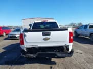 ✅ 2009 Chevrolet Silverado 1500 • VIN: 2GCEC23J391139098 • Lot: 41440718. Wystawiony na IAAI z przebiegiem 143 000 mil. Bezpłatny archiwum sprzedaży aukcyjnych z USA i szczegółowy raport historii pojazdu na DreamBid. Zdjęcie 15.