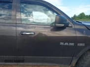 ✅ 2010 Dodge 1500 ST • VIN: 1D7RV1GT9AS261895 • Lot: 43017224. Wystawiony na IAAI z przebiegiem 178 583 mil. Bezpłatny archiwum sprzedaży aukcyjnych z USA i szczegółowy raport historii pojazdu na DreamBid. Zdjęcie 5.