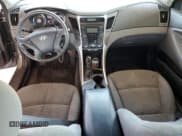 ✅ 2013 Hyundai Sonata GLS • VIN: 5NPEB4AC9DH581085 • Lot: 71054474. Listed on Copart with 105,513 mi. Free auction sales archive from the USA and detailed vehicle history report at DreamBid. Image 8.