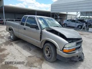 ✅ 2003 Chevrolet S-10 LS • VIN: 1GCCS19X638100820 • Лот: 42223688. Опубликован ранее на IAAI с пробегом 212 545 миль. Бесплатный доступ к архиву аукционных продаж из США и подробный отчёт об истории автомобиля на DreamBid. Изображение 1.