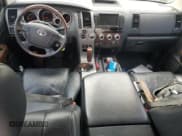 ✅ 2013 Toyota Tundra Limited • VIN: 5TFHY5F17DX296575 • Lot: 48935805. Wystawiony na Copart z przebiegiem 110 040 mil. Bezpłatny archiwum sprzedaży aukcyjnych z USA i szczegółowy raport historii pojazdu na DreamBid. Zdjęcie 8.