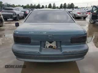 1996 Chevrolet Caprice 1SA Special Value z VIN 1G1BL52P7TR153281, wystawiony jako Copart lot #67972145 z przebiegiem 172 520 mil mil oraz Czysty tytuł • Clean title. Historia ofert i sprzedaży dostępna na DreamBid. Obrazek 6.