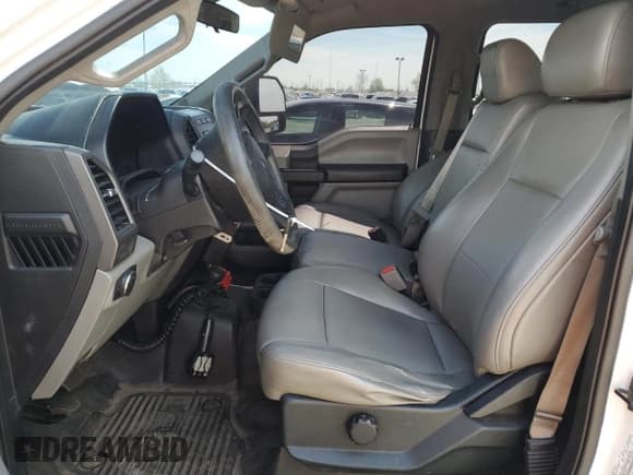 ✅ 2017 Ford F-350 Platinum • VIN: 1FT8W3B66HEB70141 • Lot: 56135745. Listed on Copart with Not provided. Free auction sales archive from the USA and detailed vehicle history report at DreamBid. Image 7.