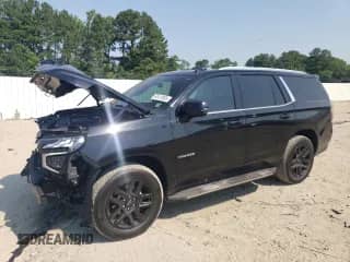 2022 Chevrolet Tahoe LT z VIN 1GNSKNKD3NR185803, wystawiony jako Copart lot #62412805 z przebiegiem 44 386 mil mil oraz Szkoda całkowita • Salvage title. Historia ofert i sprzedaży dostępna na DreamBid. Obrazek 1.