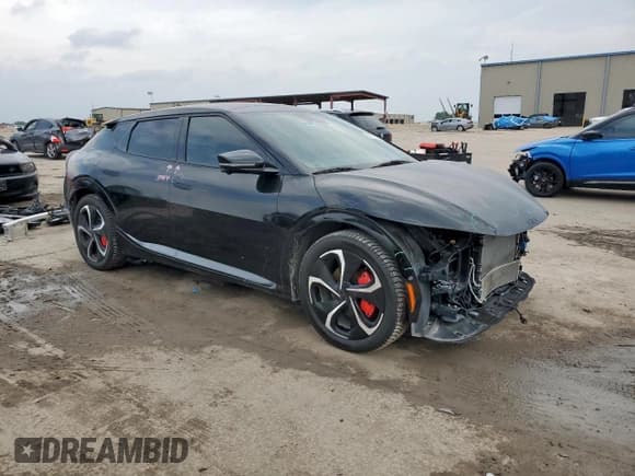 ✅ 2022 Kia EV6 GT-Line • VIN: KNDC4DLC2N5033588 • Лот: 56379425. Опубликован ранее на Copart с пробегом 37 757 миль. Бесплатный доступ к архиву аукционных продаж из США и подробный отчёт об истории автомобиля на DreamBid. Изображение 4.