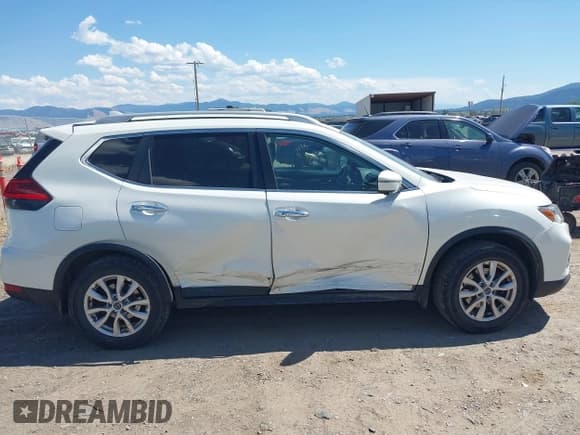 ✅ 2017 Nissan Rogue S • VIN: 5N1AT2MM2HC754639 • Lot: 42853573. Wystawiony na IAAI z przebiegiem 108 730 mil. Bezpłatny archiwum sprzedaży aukcyjnych z USA i szczegółowy raport historii pojazdu na DreamBid. Zdjęcie 13.
