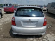 ✅ 2005 Kia Spectra • VIN: KNAFE161055076696 • Лот: 58820255. Опубликован ранее на Copart с пробегом 192 421 миль. Бесплатный доступ к архиву аукционных продаж из США и подробный отчёт об истории автомобиля на DreamBid. Изображение 6.