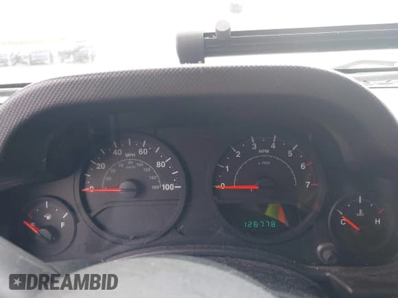 ✅ 2008 Jeep Wrangler Unlimited X • VIN: 1J4GA39188L584256 • Lot: 42349536. Listed on IAAI with 126,778 mi. Free auction sales archive from the USA and detailed vehicle history report at DreamBid. Image 7.