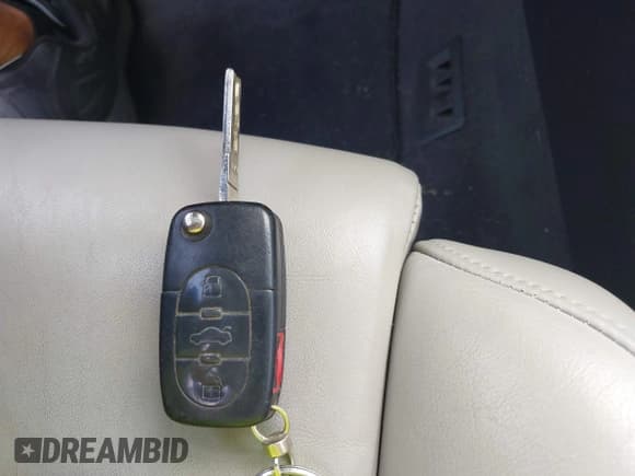 ✅ 2004 Audi S4 • VIN: WAUPL68E24A283152 • Lot: 42984296. Wystawiony na IAAI z przebiegiem 142 014 mil. Bezpłatny archiwum sprzedaży aukcyjnych z USA i szczegółowy raport historii pojazdu na DreamBid. Zdjęcie 11.