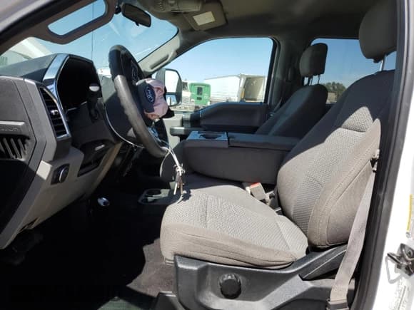 ✅ 2018 Ford F-250 XL • VIN: 1FT7W2BT9JEB38334 • Lot: 66507795. Listed on Copart with 122,685 mi. Free auction sales archive from the USA and detailed vehicle history report at DreamBid. Image 7.