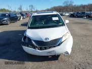✅ 2011 Toyota Sienna XLE • VIN: 5TDYK3DC7BS160928 • Lot: 43762409. Listed on IAAI with 121,844 mi. Free auction sales archive from the USA and detailed vehicle history report at DreamBid. Image 11.