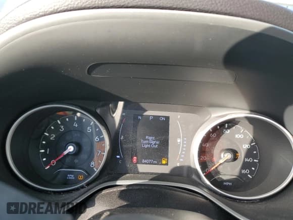 ✅ 2019 Jeep Compass Altitude • VIN: 3C4NJDBB6KT754695 • Lot: 92608225. Listed on Copart with 84,077 mi. Free auction sales archive from the USA and detailed vehicle history report at DreamBid. Image 9.