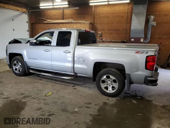 ✅ 2017 Chevrolet Silverado 1500 LT • VIN: 1GCVKREC2HZ320483 • Лот: 62393324. Опубликован ранее на Copart с пробегом Не указан. Бесплатный доступ к архиву аукционных продаж из США и подробный отчёт об истории автомобиля на DreamBid. Изображение 2.