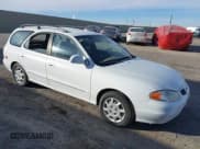 ✅ 2000 Hyundai Elantra • VIN: KMHJW35F0YU158324 • Lot: 43622185. Wystawiony na IAAI z przebiegiem 86 528 mil. Bezpłatny archiwum sprzedaży aukcyjnych z USA i szczegółowy raport historii pojazdu na DreamBid. Zdjęcie 1.