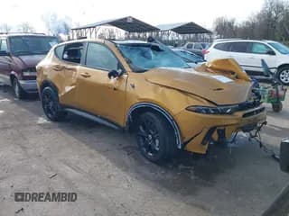 ✅ 2024 Dodge Hornet R/T Plus • VIN: ZACPDFDW6R3A19056 • Lot: 41610718. Listed on IAAI with 15,472 mi. Free auction sales archive from the USA and detailed vehicle history report at DreamBid. Image 1.