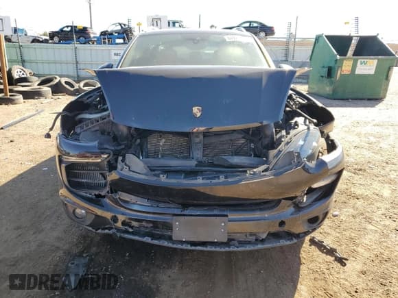 ✅ 2016 Porsche Cayenne S • VIN: WP1AB2A24GLA95261 • Lot: 84929955. Wystawiony na Copart z przebiegiem 94 812 mil. Bezpłatny archiwum sprzedaży aukcyjnych z USA i szczegółowy raport historii pojazdu na DreamBid. Zdjęcie 5.