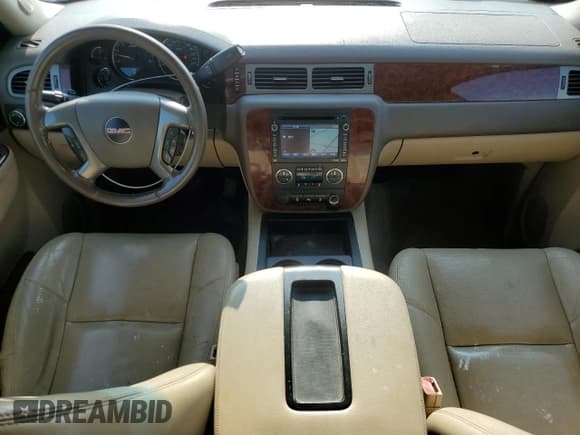 ✅ 2013 GMC Sierra 1500 SLT • VIN: 1GTR2WE75DZ272068 • Lot: 61179585. Listed on Copart with 203,512 mi. Free auction sales archive from the USA and detailed vehicle history report at DreamBid. Image 8.