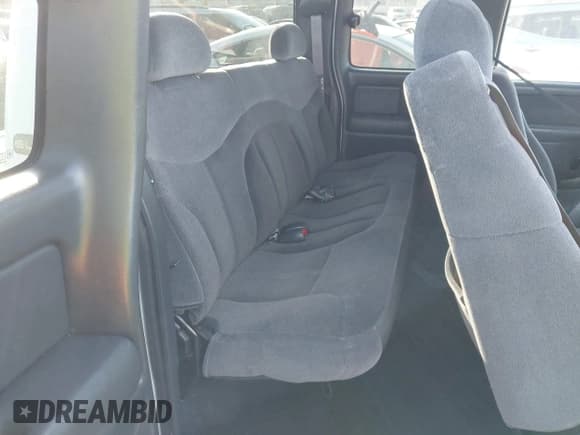 ✅ 2002 GMC Sierra 1500 SLE • VIN: 2GTEC19T421255726 • Лот: 43673228. Опубликован ранее на IAAI с пробегом 198 011 миль. Бесплатный доступ к архиву аукционных продаж из США и подробный отчёт об истории автомобиля на DreamBid. Изображение 8.