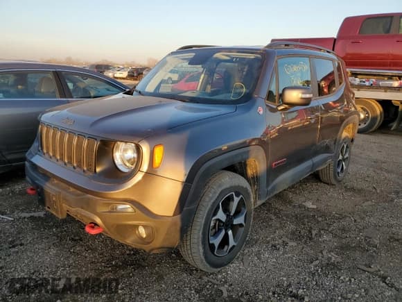 ✅ 2020 Jeep Renegade Trailhawk • VIN: ZACNJBC11LPL31734 • Lot: 67202952. Listed on Copart with 12,368 mi. Free auction sales archive from the USA and detailed vehicle history report at DreamBid. Image 5.